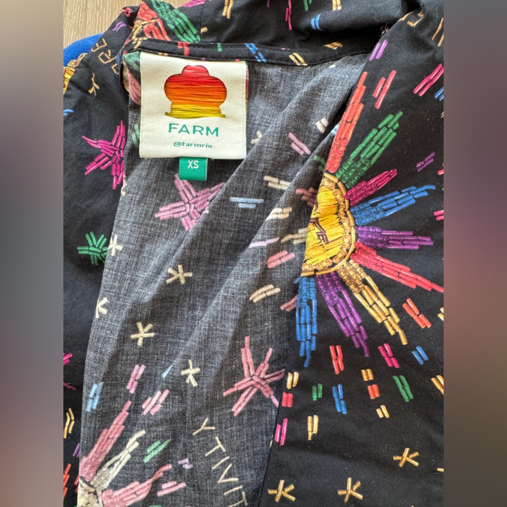 Farm Rio Shirt - Picture 3 of 4
